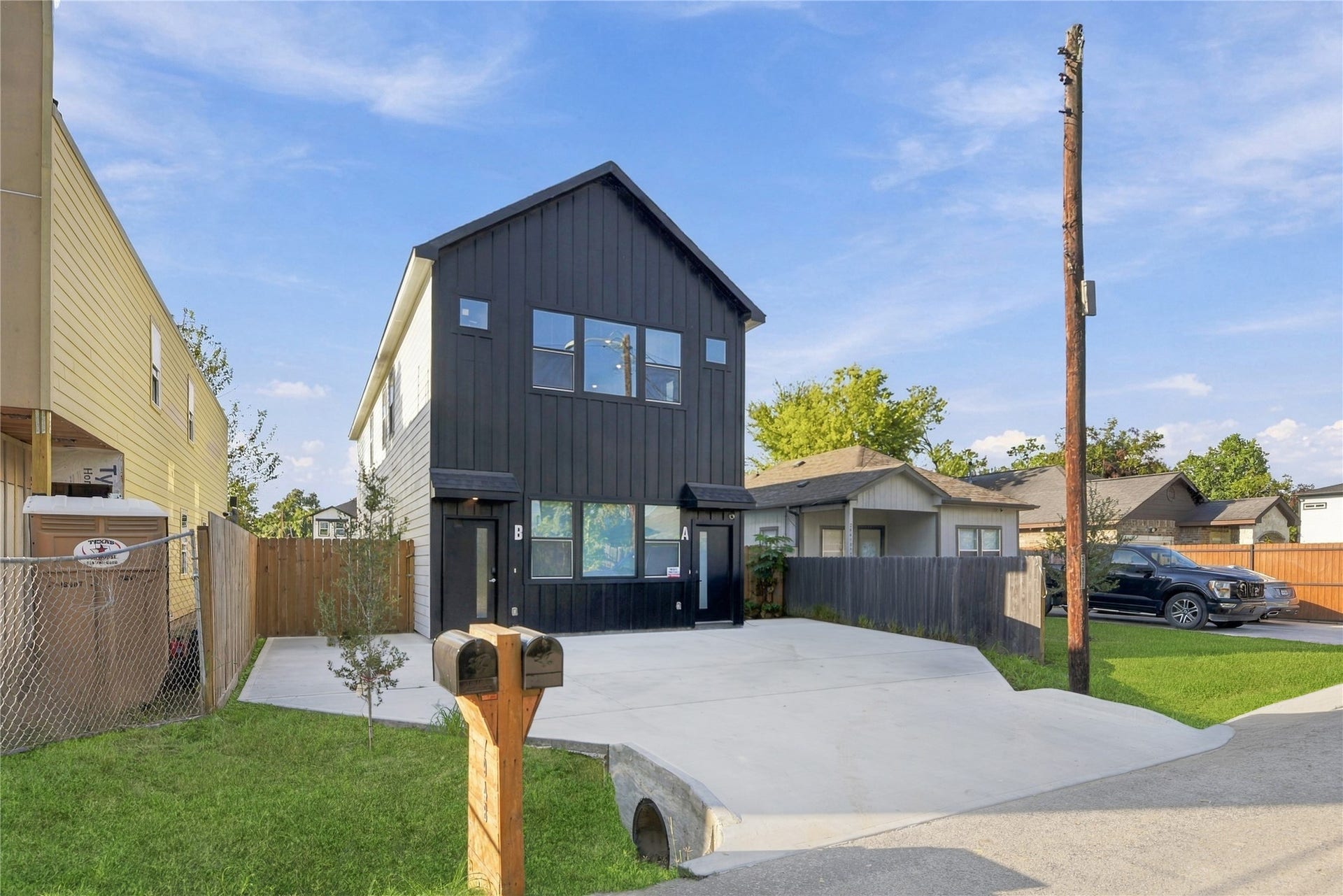 7948 Betty Boop Street, #B, Houston, TX 77028 7948 Betty Boop Street, #B, Houston, TX 77028