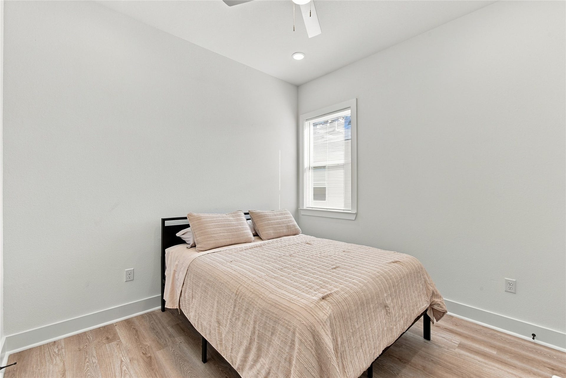 7948 Betty Boop Street, #B, Houston, TX 77028 7948 Betty Boop Street, #B, Houston, TX 77028