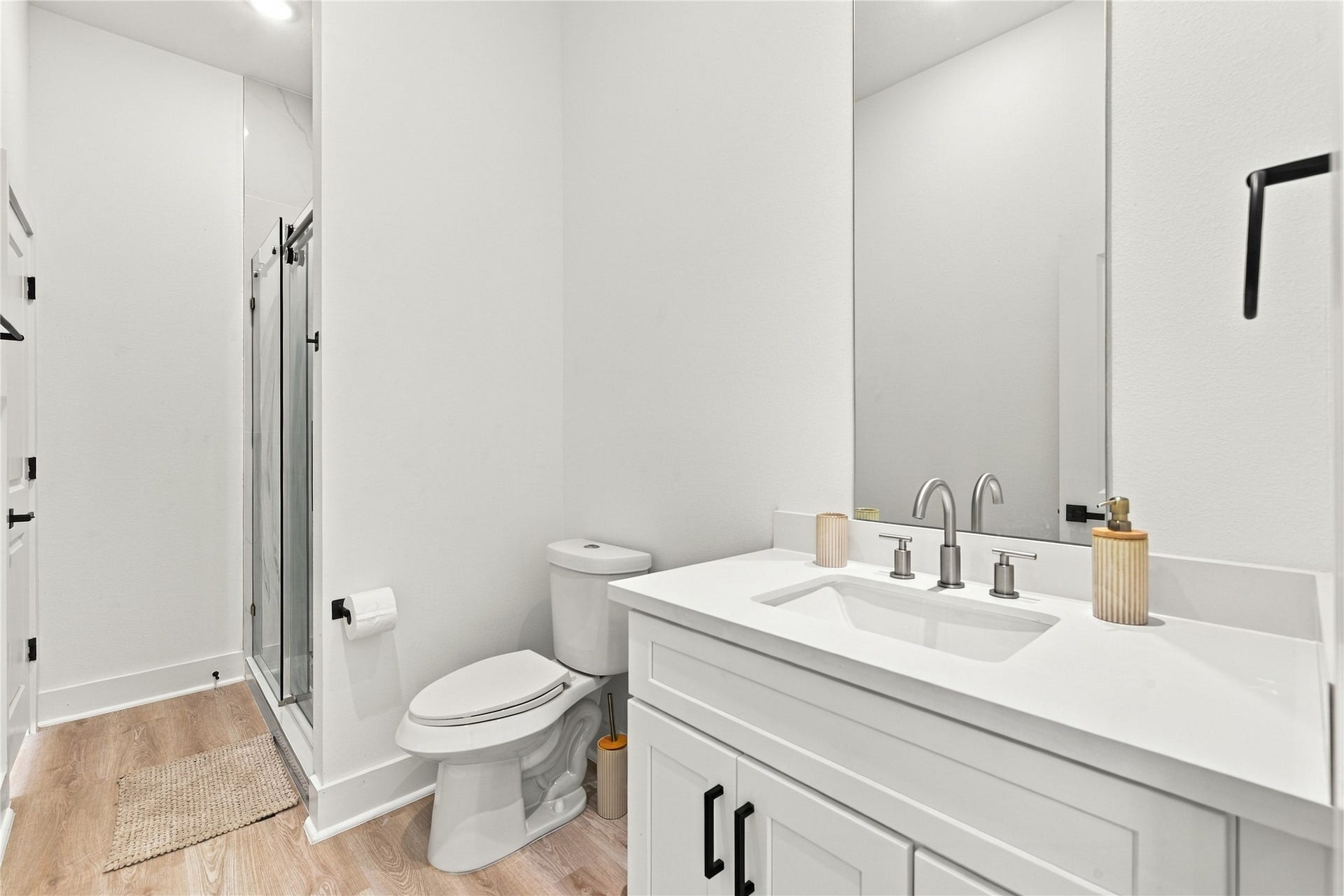 7948 Betty Boop Street, #B, Houston, TX 77028 7948 Betty Boop Street, #B, Houston, TX 77028