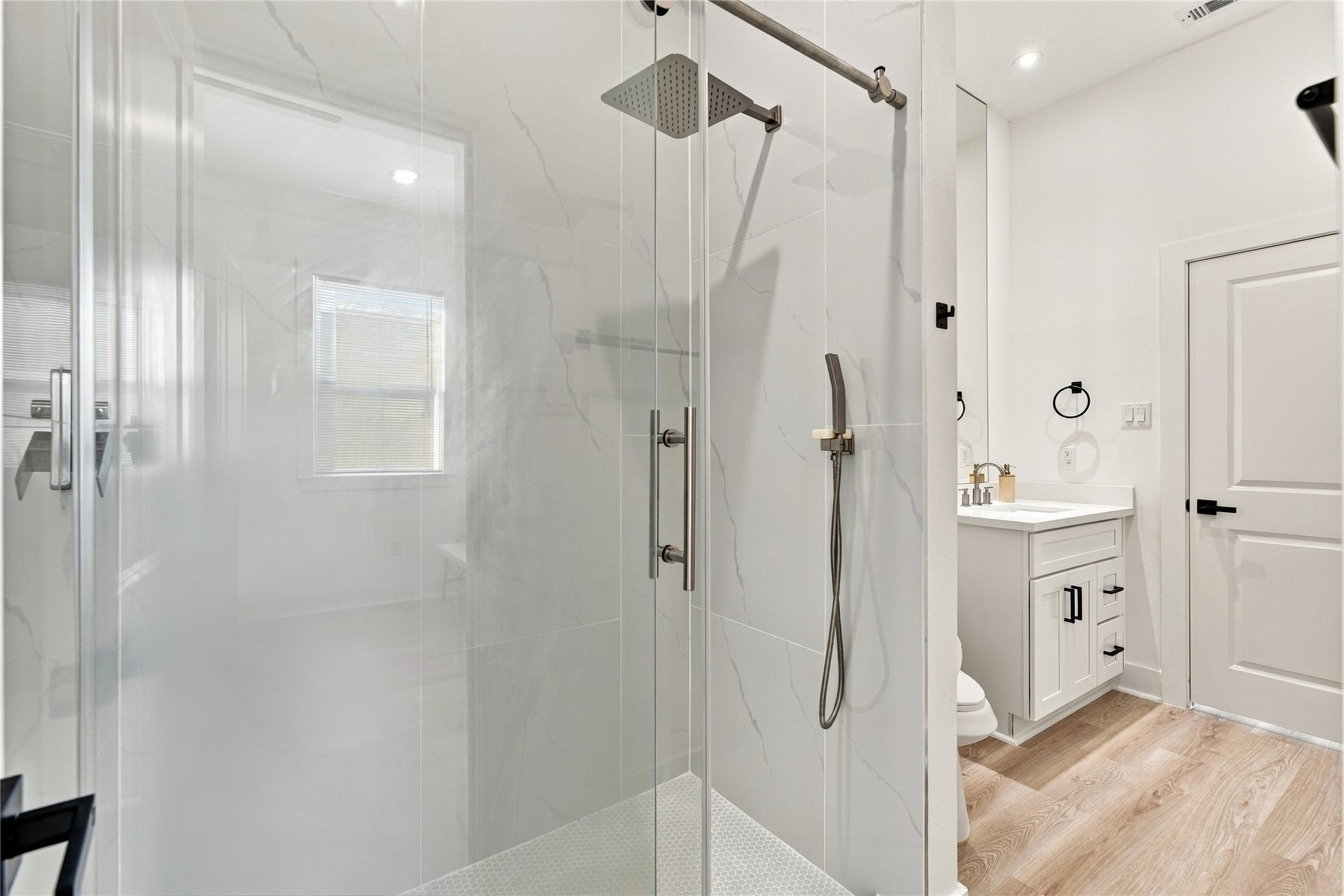 7948 Betty Boop Street, #B, Houston, TX 77028 7948 Betty Boop Street, #B, Houston, TX 77028