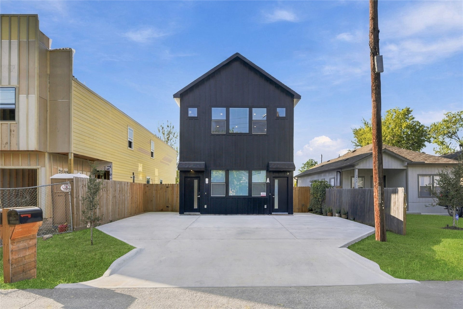 7948 Betty Boop Street, #B, Houston, TX 77028 7948 Betty Boop Street, #B, Houston, TX 77028