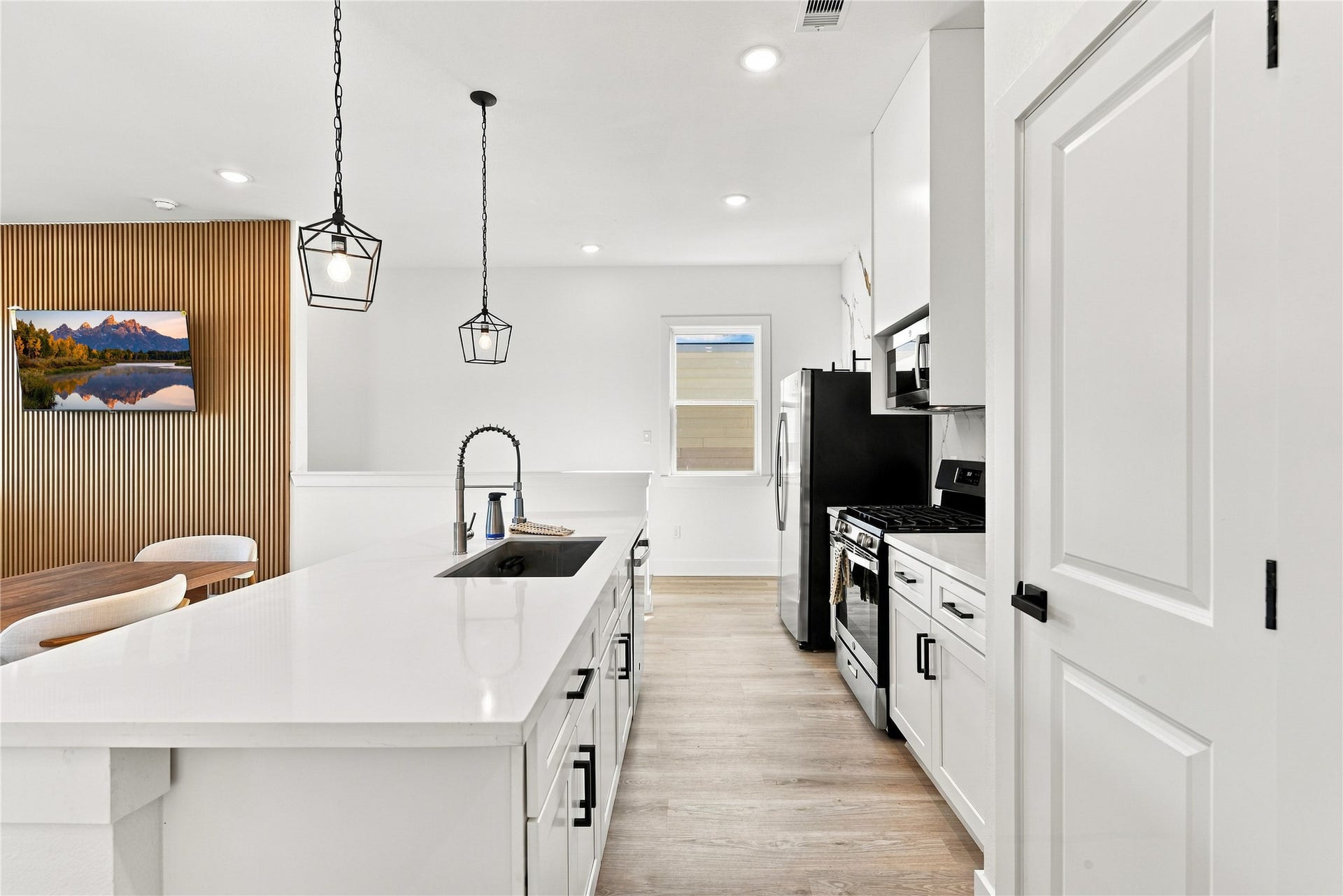 7948 Betty Boop Street, #B, Houston, TX 77028 7948 Betty Boop Street, #B, Houston, TX 77028