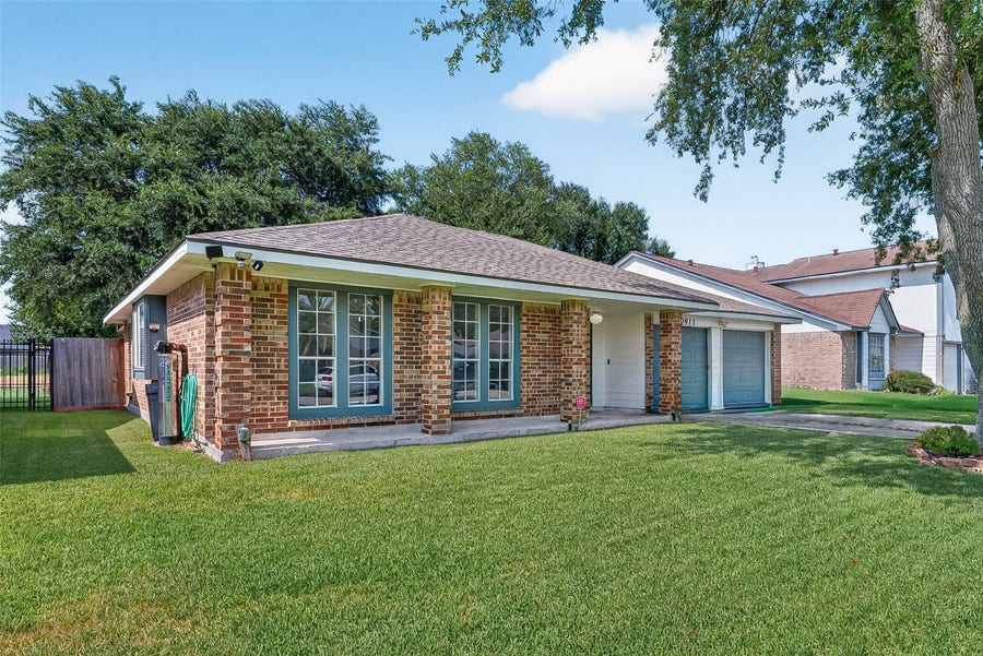Property photo for 10911 Pecan Drive, La Porte, TX