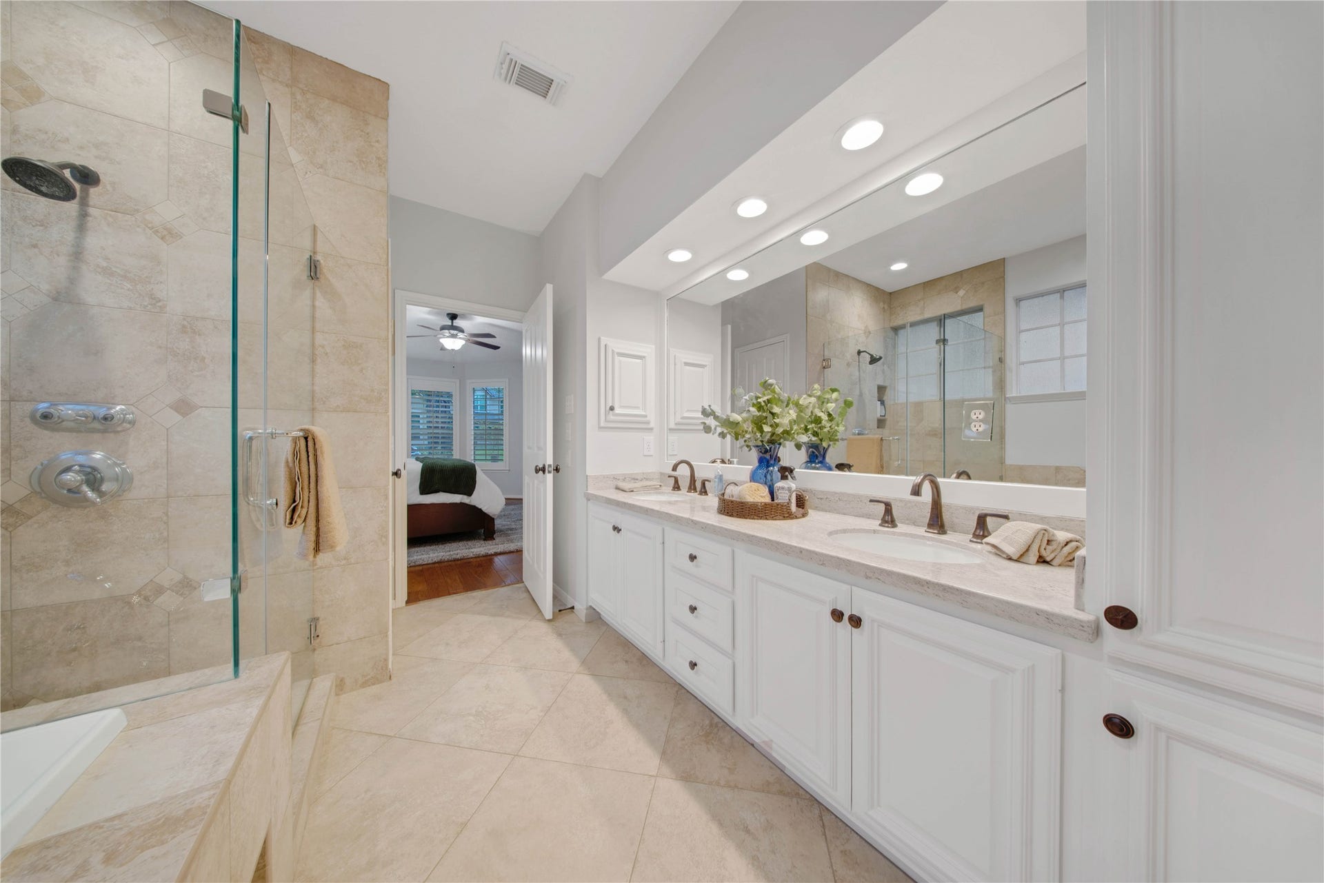 79 N Cochrans Green Circle, The Woodlands, TX 77381 79 N Cochrans Green Circle, The Woodlands, TX 77381