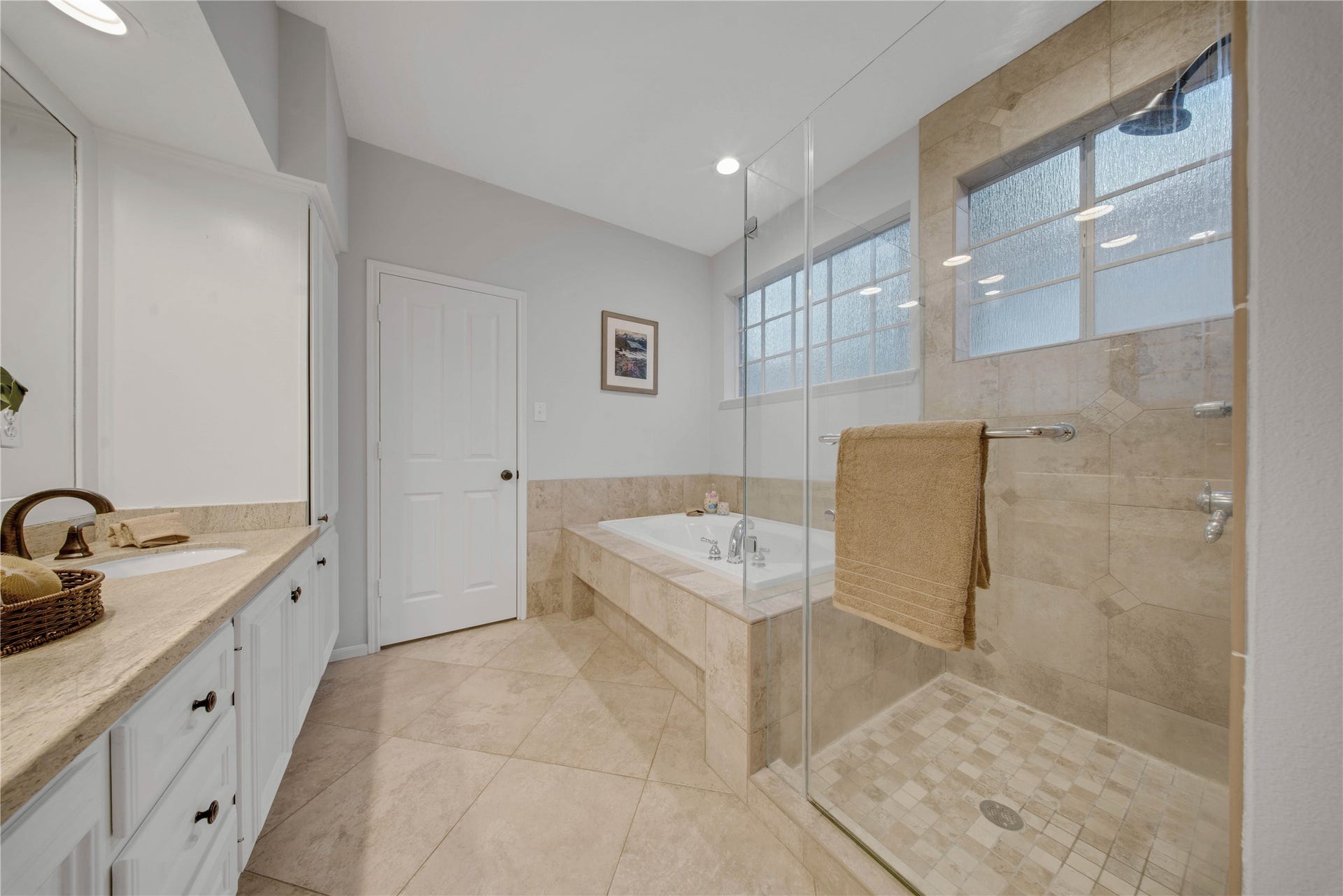 79 N Cochrans Green Circle, The Woodlands, TX 77381 79 N Cochrans Green Circle, The Woodlands, TX 77381