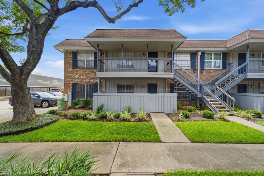 Property photo for 2350 Bering Drive, #121, Houston, TX