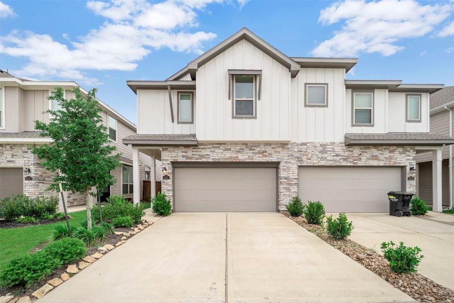 Property photo for 4127 Champlain Way, Iowa Colony, TX
