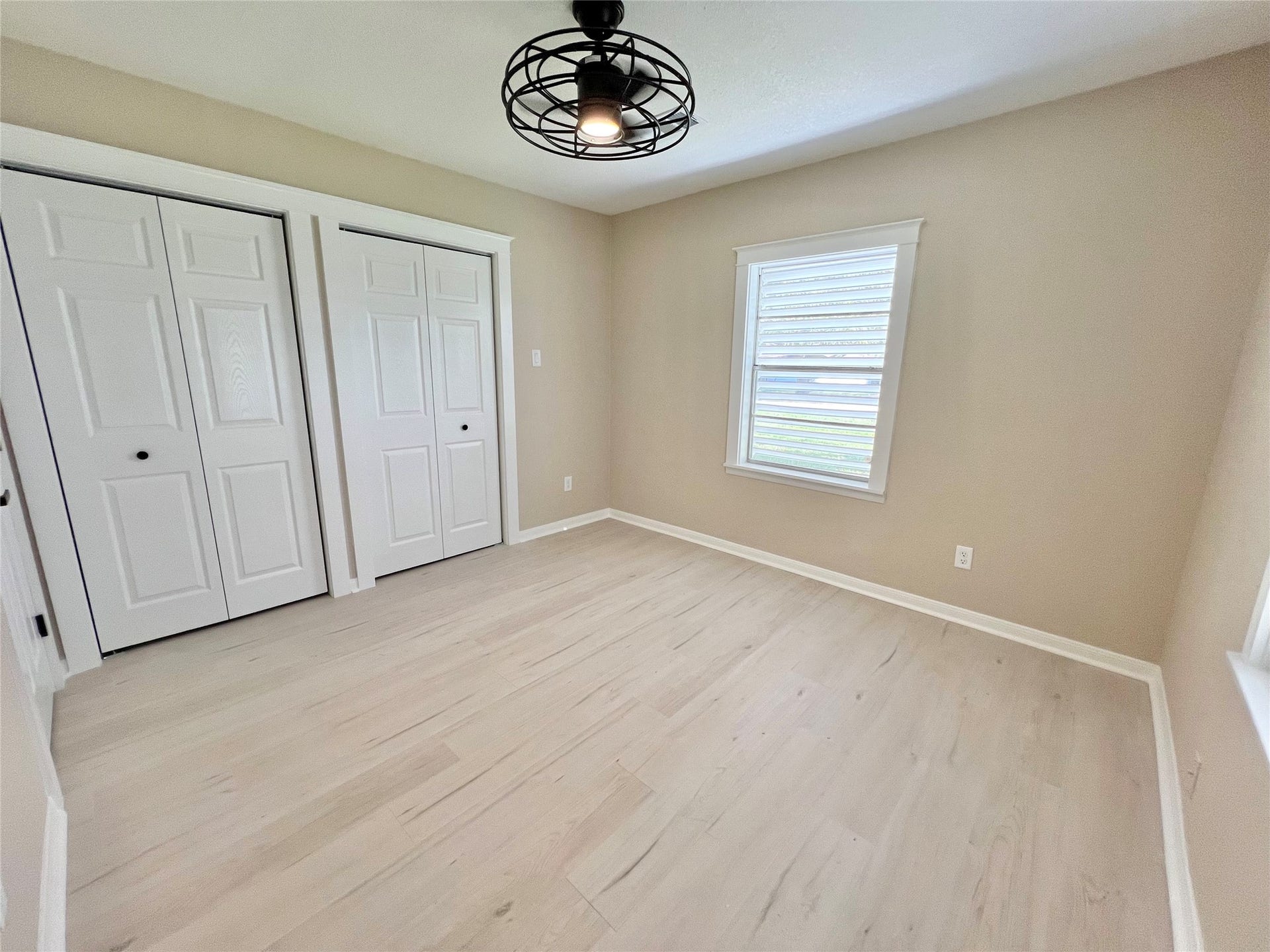 3806 Peck Street, Santa Fe, TX 77517 Primary Suite has an entire wall of Closets.