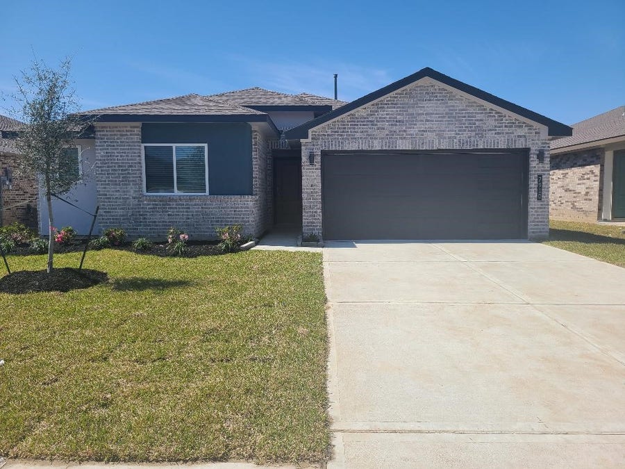 Property photo for 7910 Duck Ponds Place, Rosharon, TX