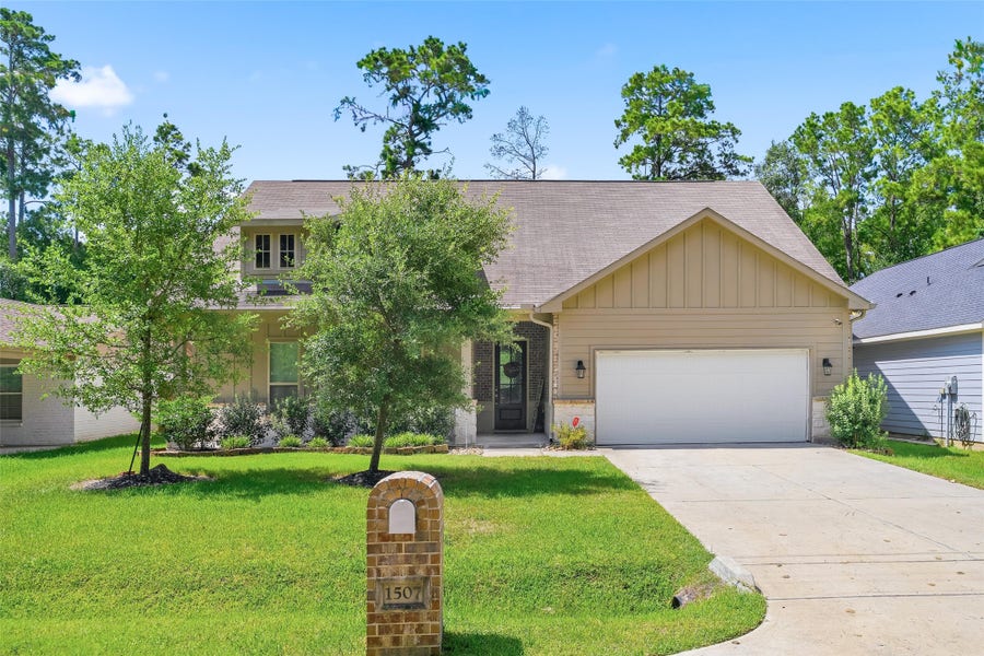 Property photo for 1507 Beech Drive, Conroe, TX