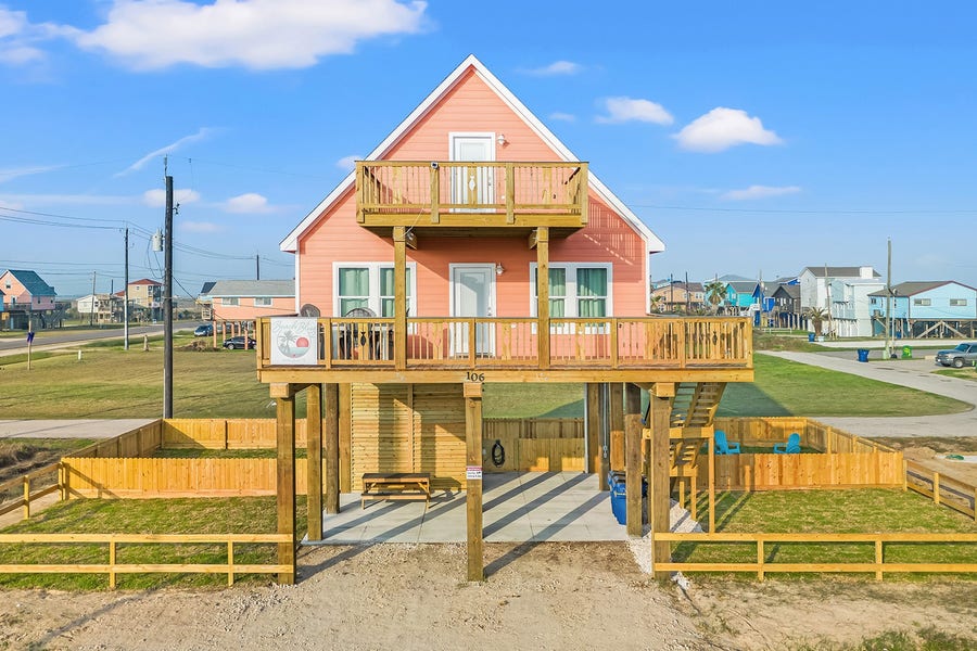 Property photo for 106 Pelican Place, Surfside Beach, TX