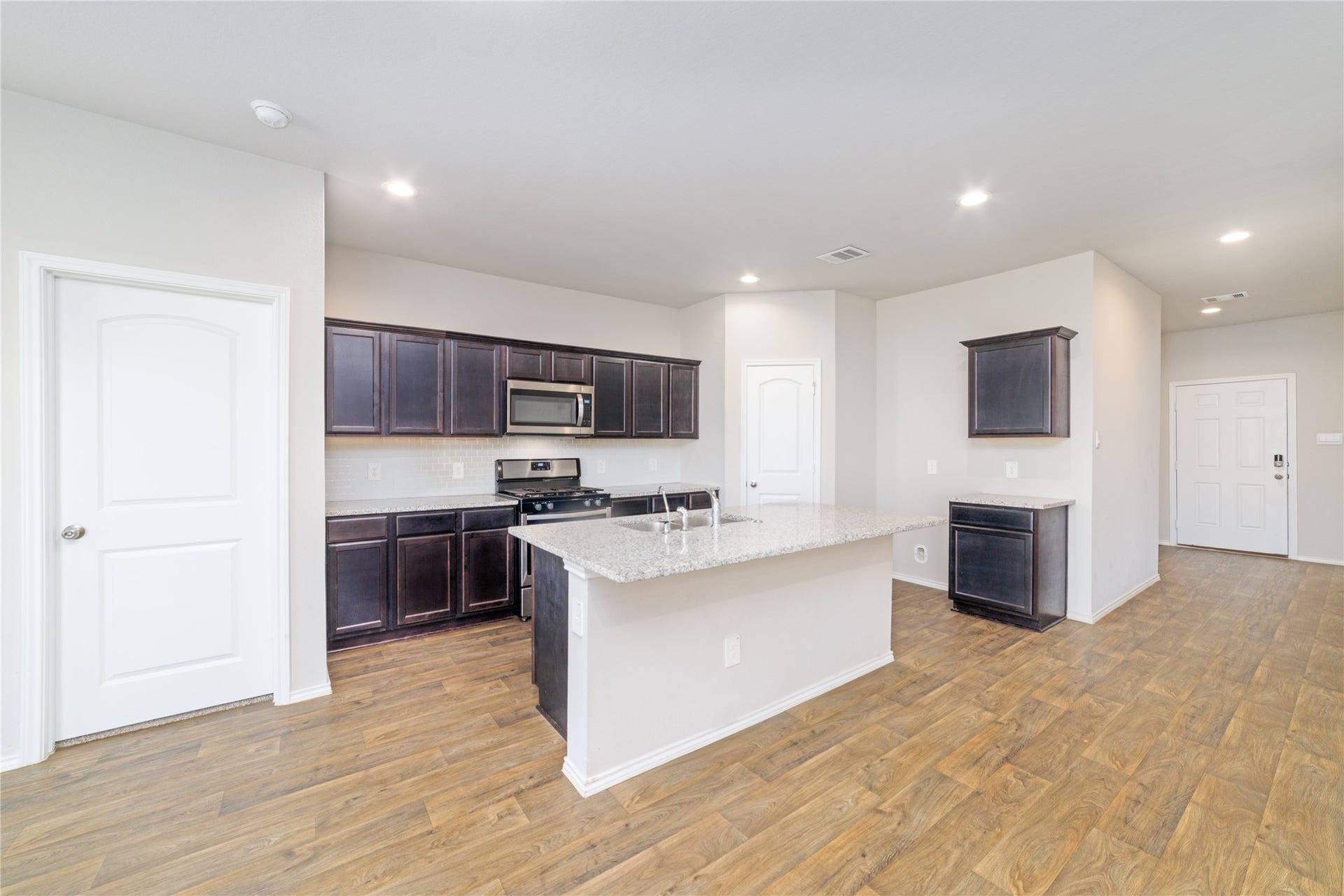 14880 Prickly Pear Cove, Magnolia, TX 77354 14880 Prickly Pear Cove, Magnolia, TX 77354