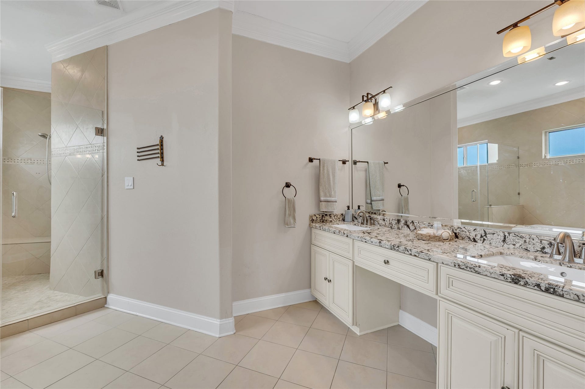 615 29th Street, San Leon, TX 77539 615 29th Street, San Leon, TX 77539