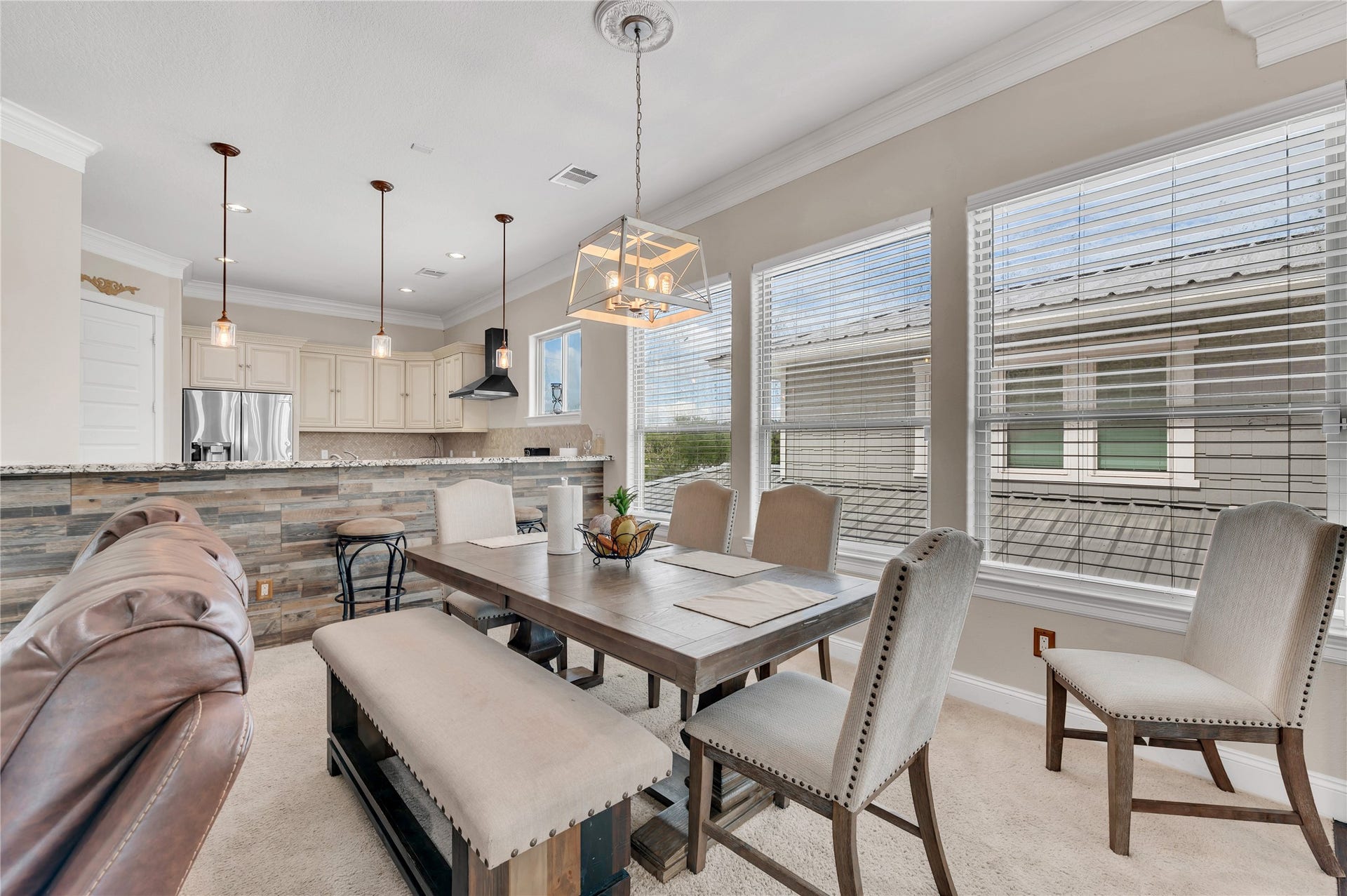 615 29th Street, San Leon, TX 77539 615 29th Street, San Leon, TX 77539