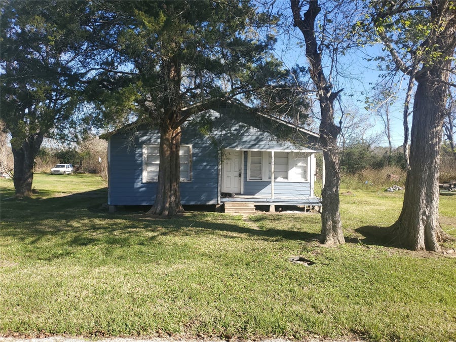 Property photo for 109 Carver Street, West Columbia, TX