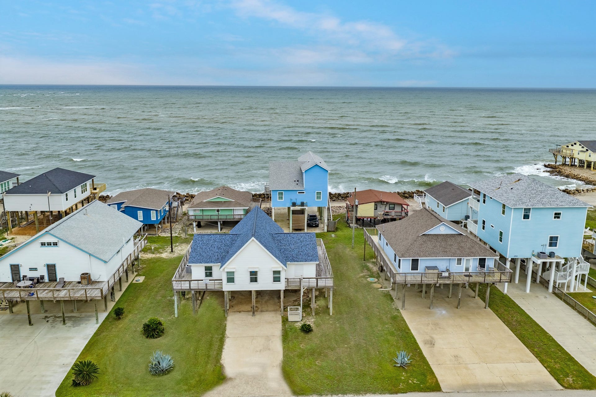 12922 Jolly Roger Drive, Freeport, TX 77541