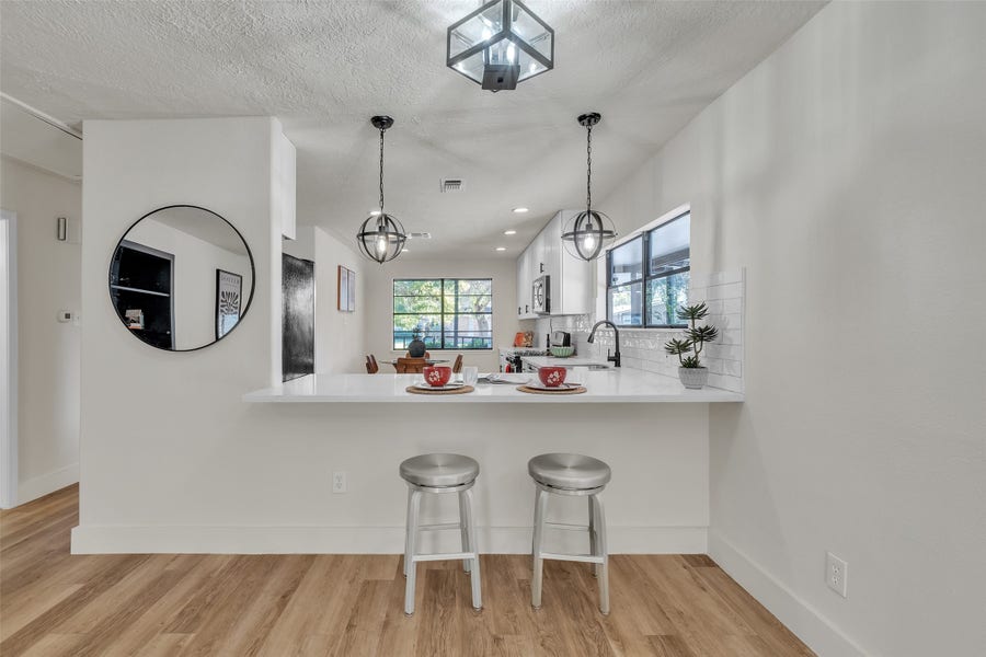 Property photo for 5502 Hewitt Dr Drive, Houston, TX