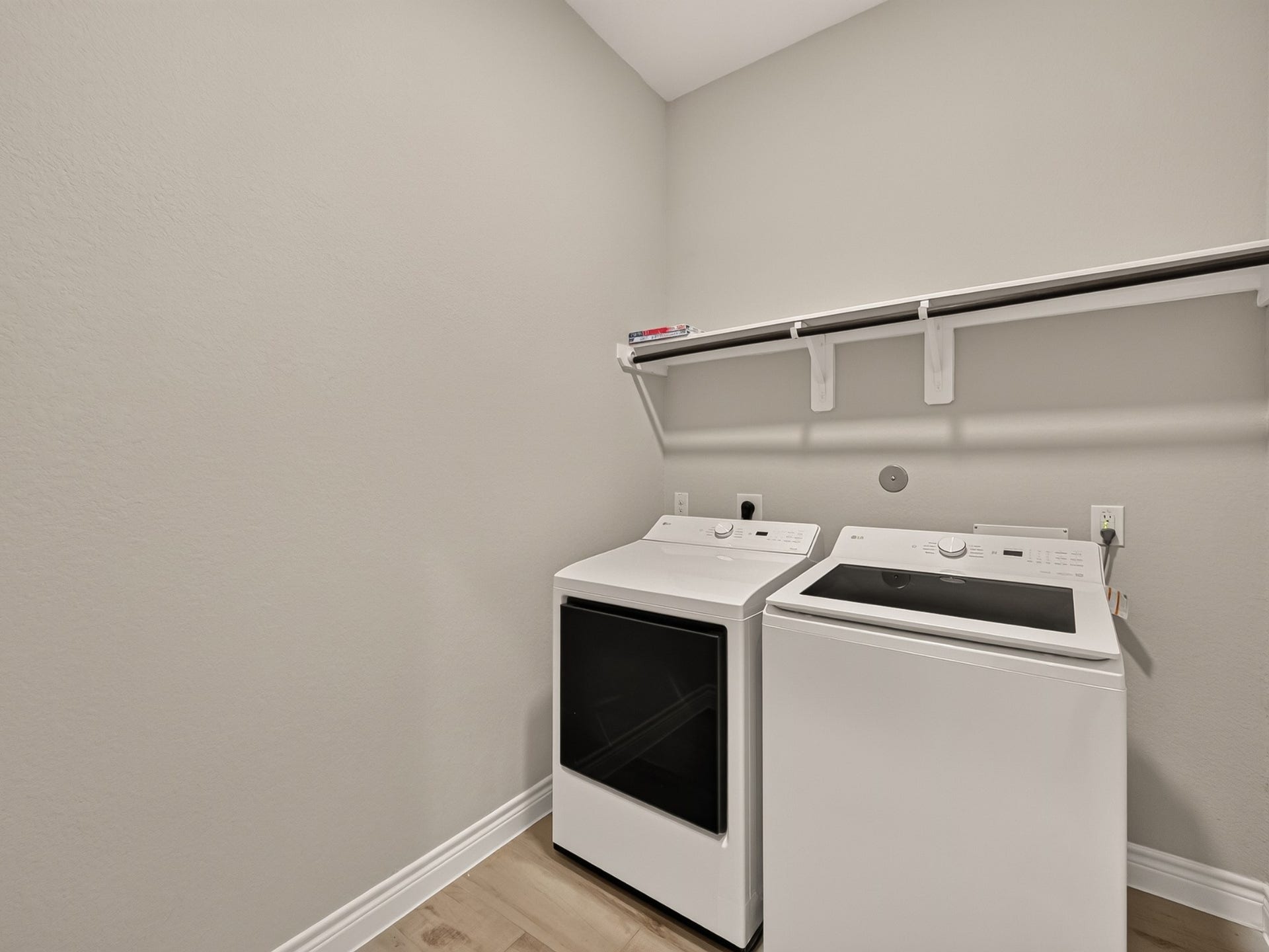 5247 Pickford Grove, Sugar Land, TX 77479 5247 Pickford Grove, Sugar Land, TX 77479