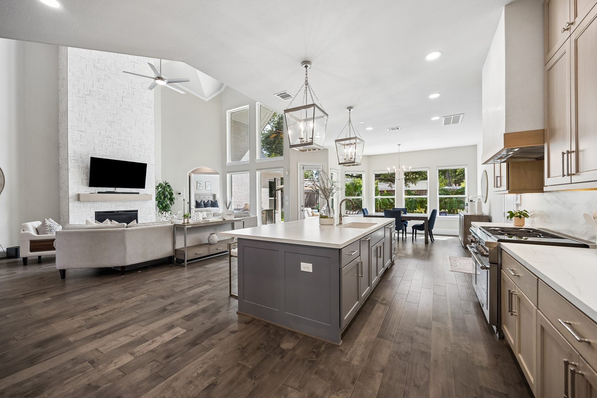 12515 Overcup Drive, Houston, TX 77024 12515 Overcup Drive, Houston, TX 77024