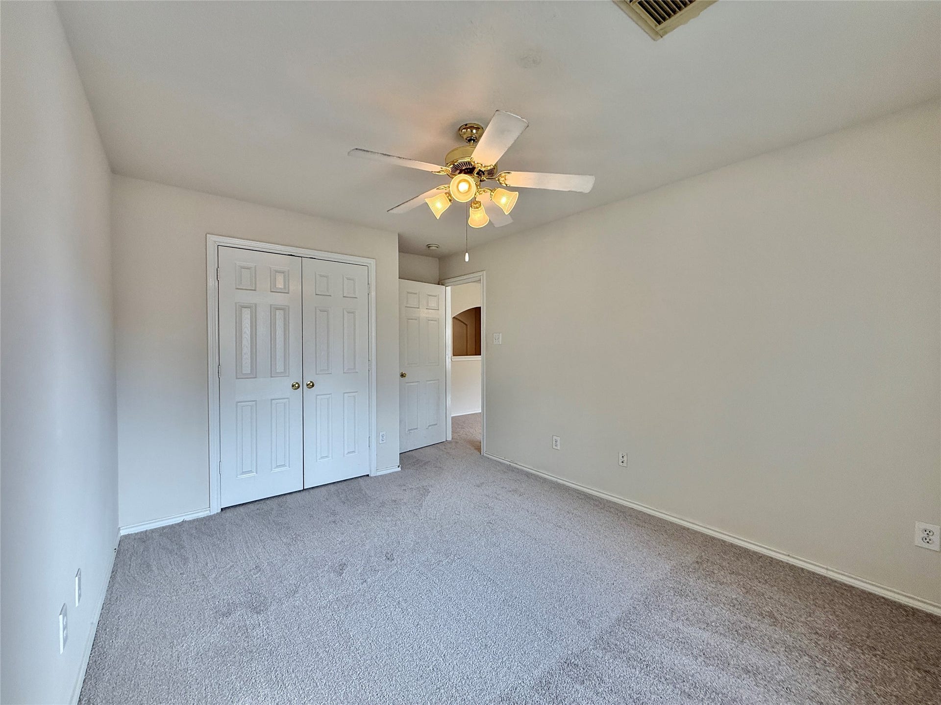 110 S Merryweather Circle, The Woodlands, TX 77384 110 S Merryweather Circle, The Woodlands, TX 77384