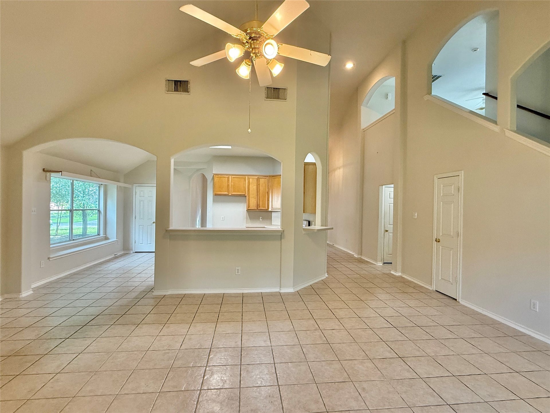 110 S Merryweather Circle, The Woodlands, TX 77384 110 S Merryweather Circle, The Woodlands, TX 77384