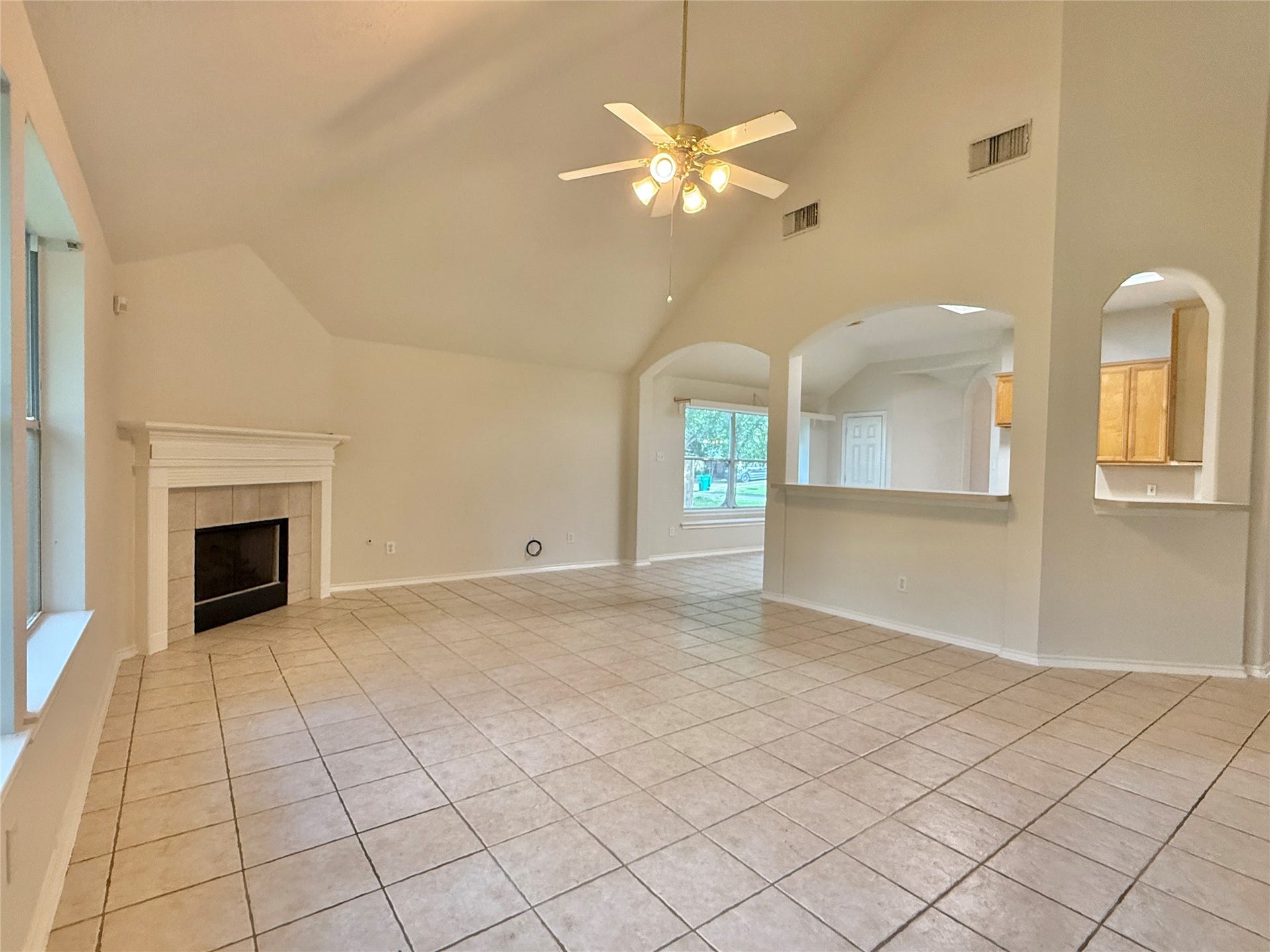 110 S Merryweather Circle, The Woodlands, TX 77384 110 S Merryweather Circle, The Woodlands, TX 77384
