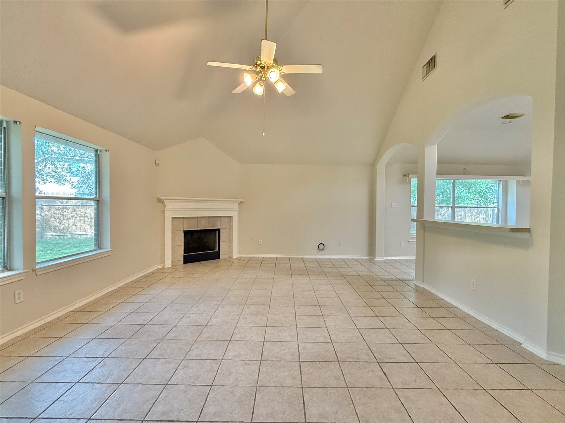 110 S Merryweather Circle, The Woodlands, TX 77384 110 S Merryweather Circle, The Woodlands, TX 77384