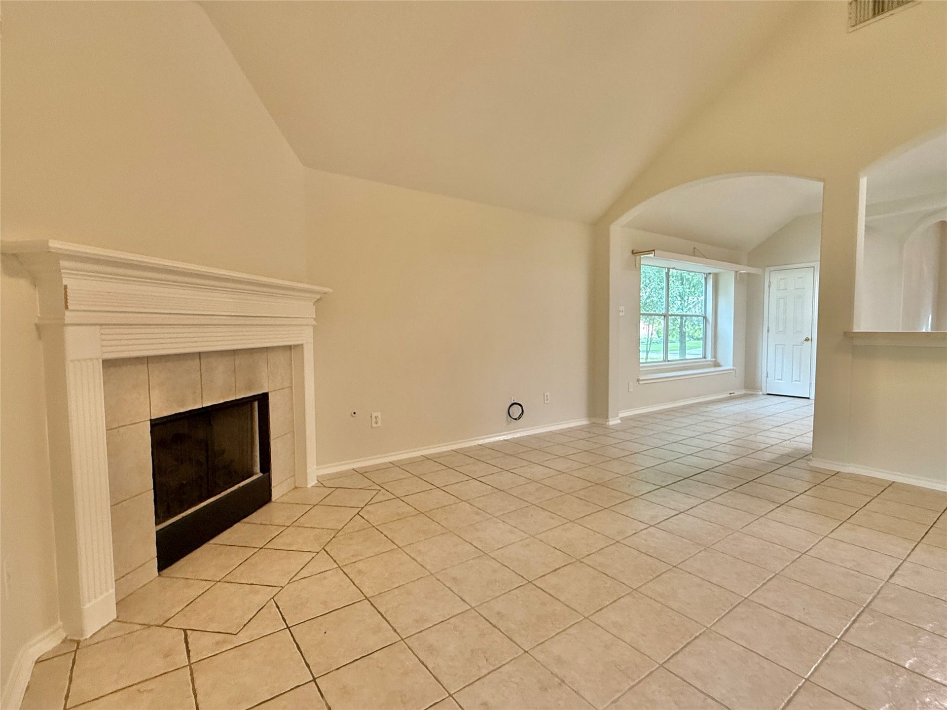 110 S Merryweather Circle, The Woodlands, TX 77384 110 S Merryweather Circle, The Woodlands, TX 77384