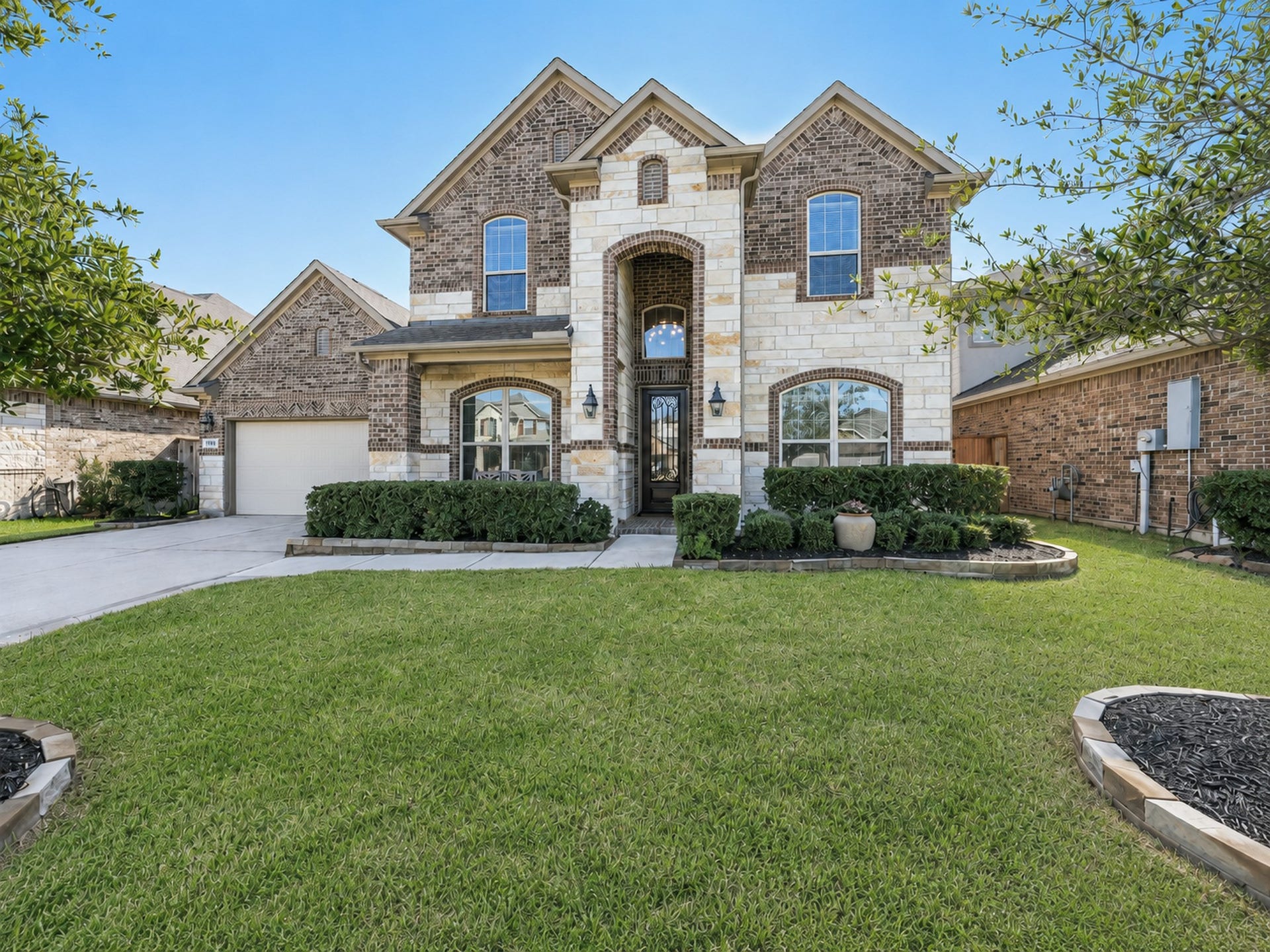 2615 Granite Shadow Lane, League City, TX 77573 Welcome home to 2615 Granite Shadow Ln!
