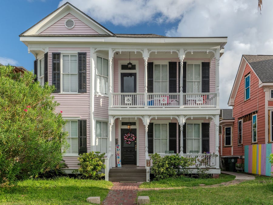 Property photo for 2520 Avenue P 1/2, Galveston, TX