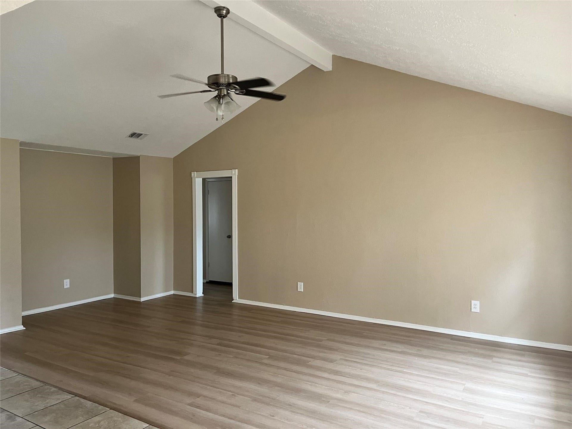 9910 Stonemont Road, La Porte, TX 77571 9910 Stonemont Road, La Porte, TX 77571