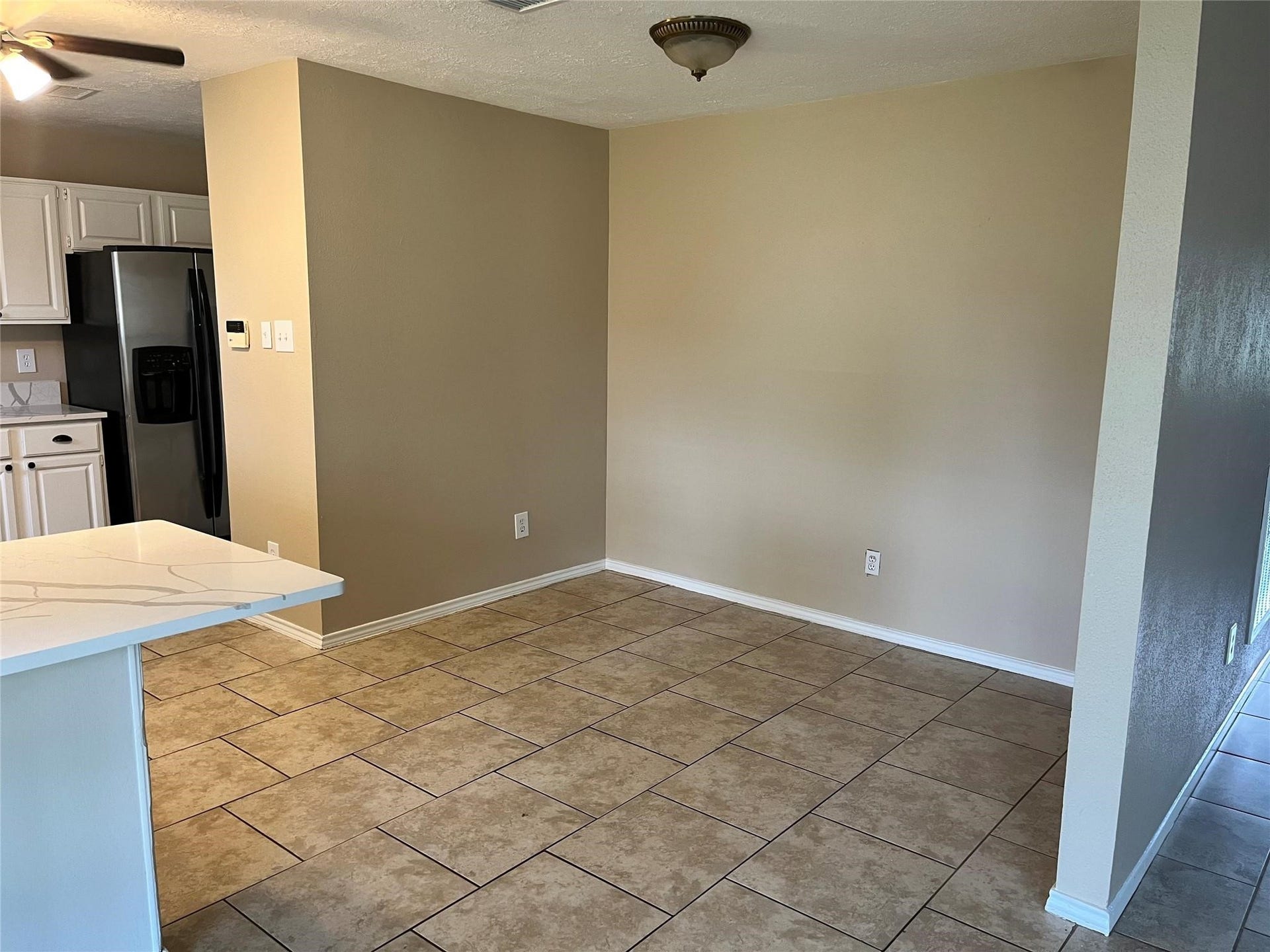 9910 Stonemont Road, La Porte, TX 77571 9910 Stonemont Road, La Porte, TX 77571