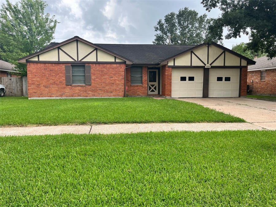 Property photo for 9910 Stonemont Road, La Porte, TX