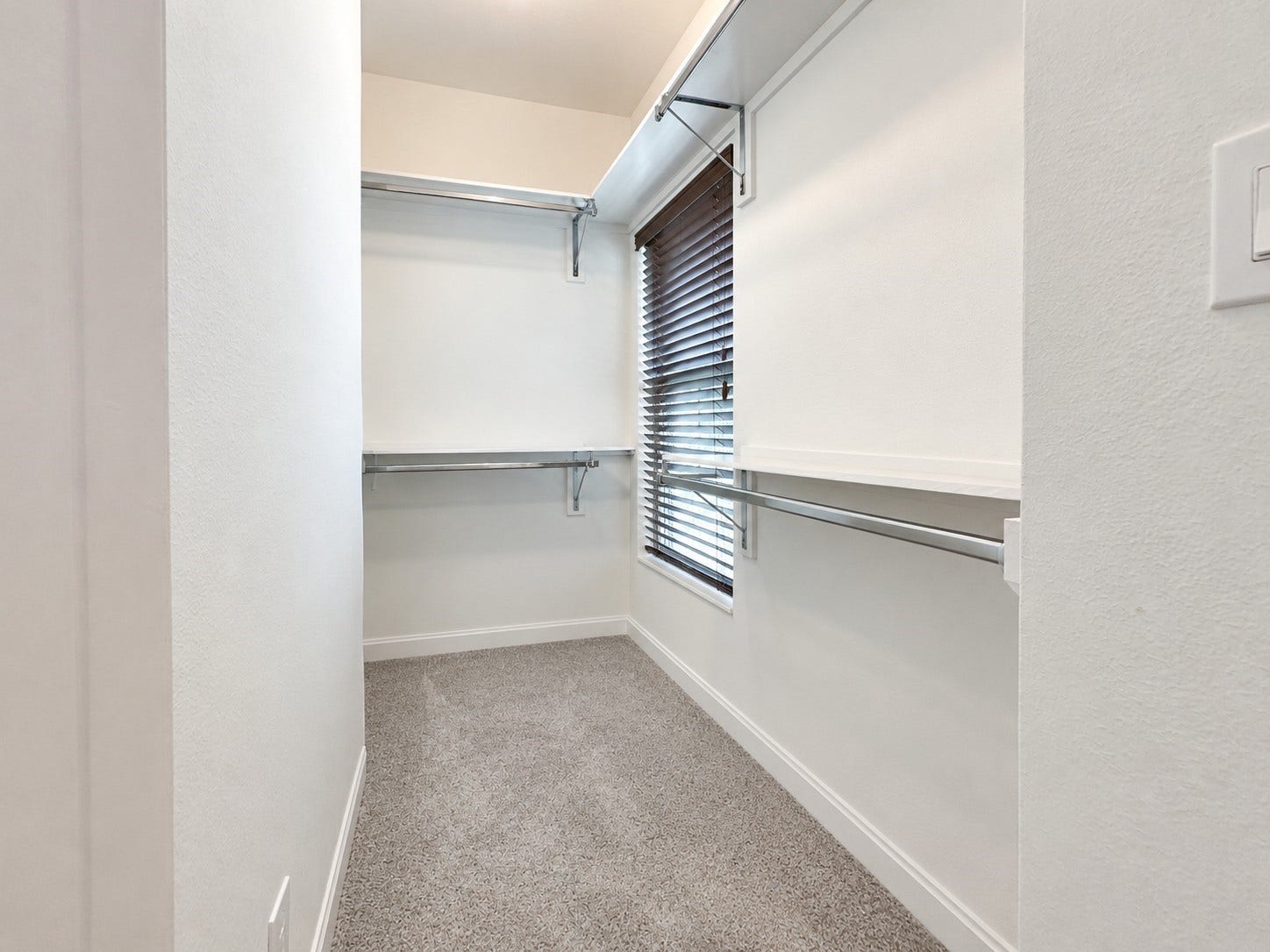 2 Hermann Park Court, Houston, TX 77021 Walk-in Closet