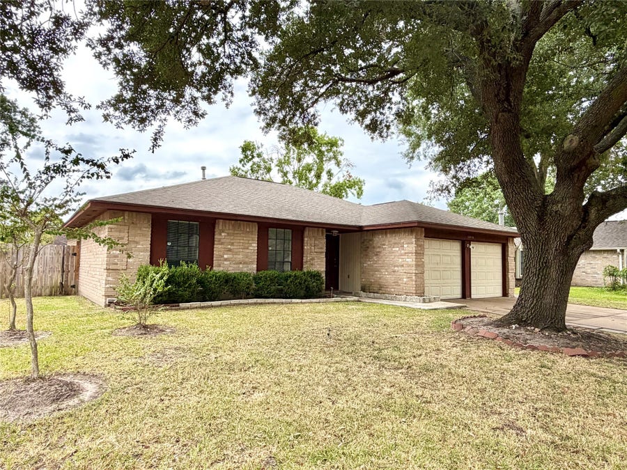 Property photo for 13419 Klamath Falls Drive, Houston, TX