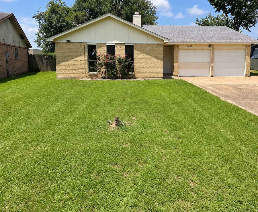 Property photo for 8607 Sherrywood Drive, Houston, TX
