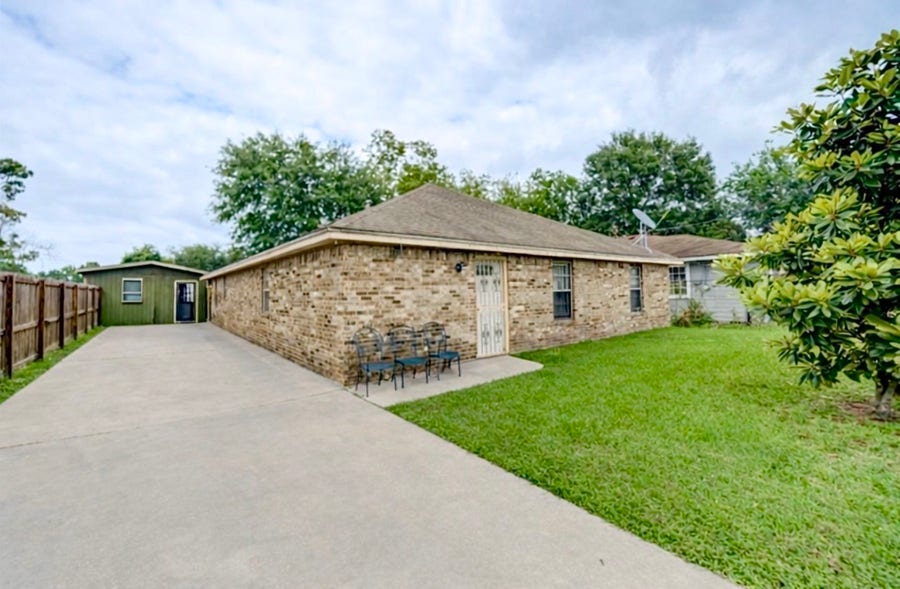 Property photo for 3807 Crandon Street, Houston, TX