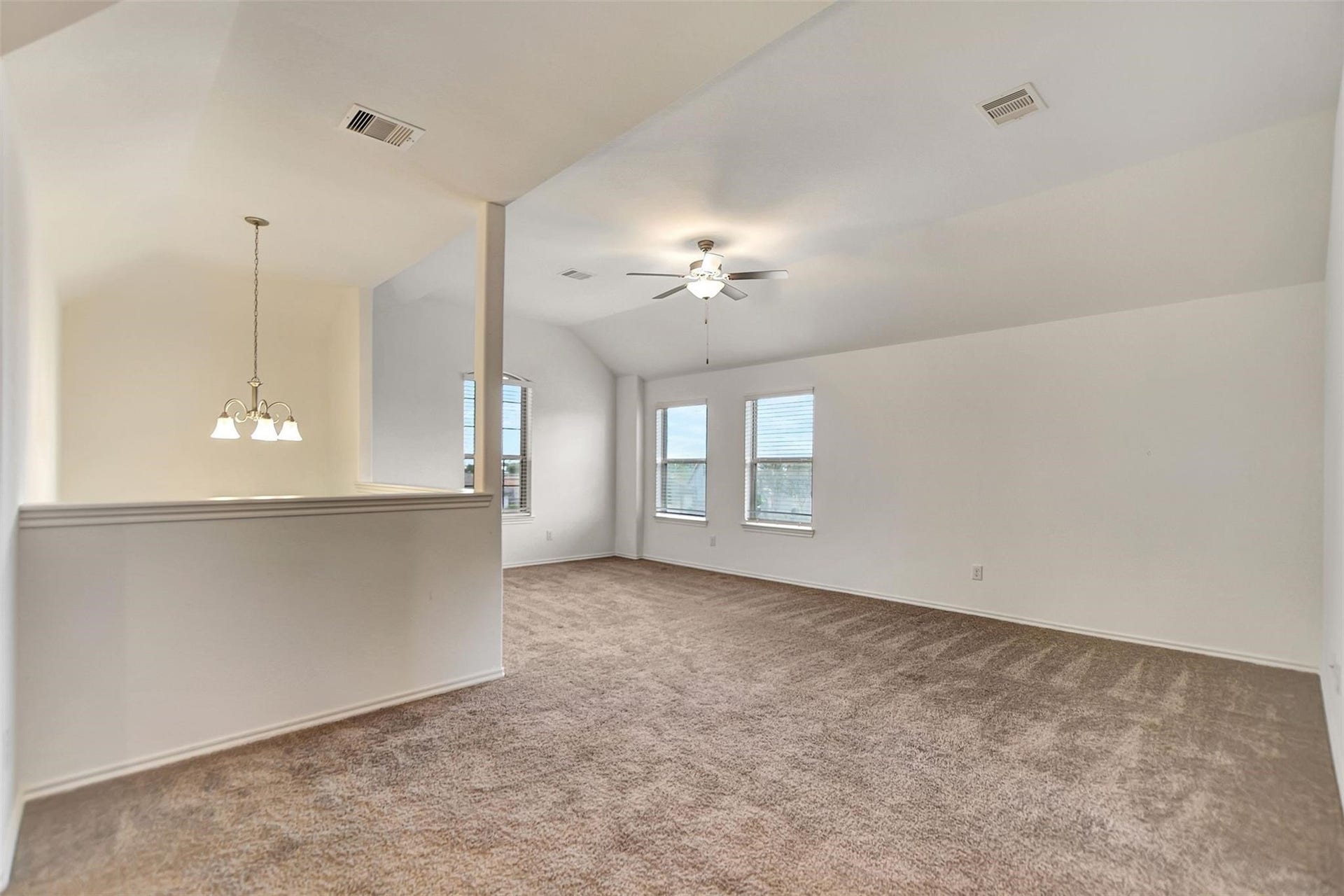 4327 Oakdale Mist Drive, Dickinson, TX 77539 Spacious Game Room Upstairs