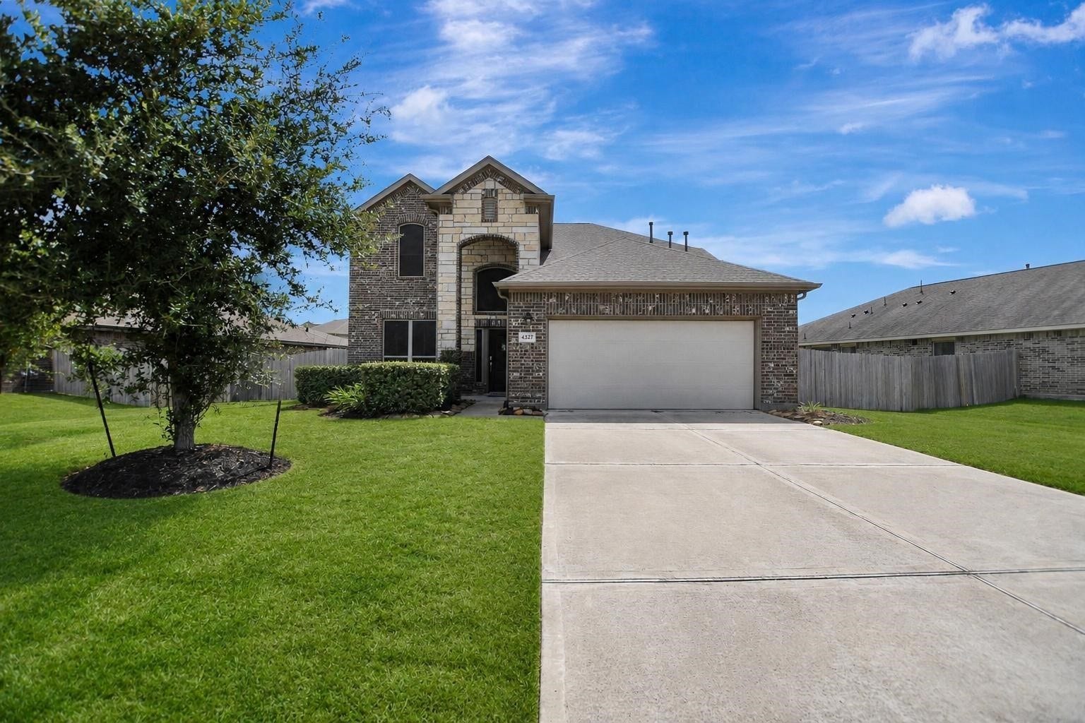4327 Oakdale Mist Drive, Dickinson, TX 77539 4327 Oakdale Mist Drive, Dickinson, TX 77539