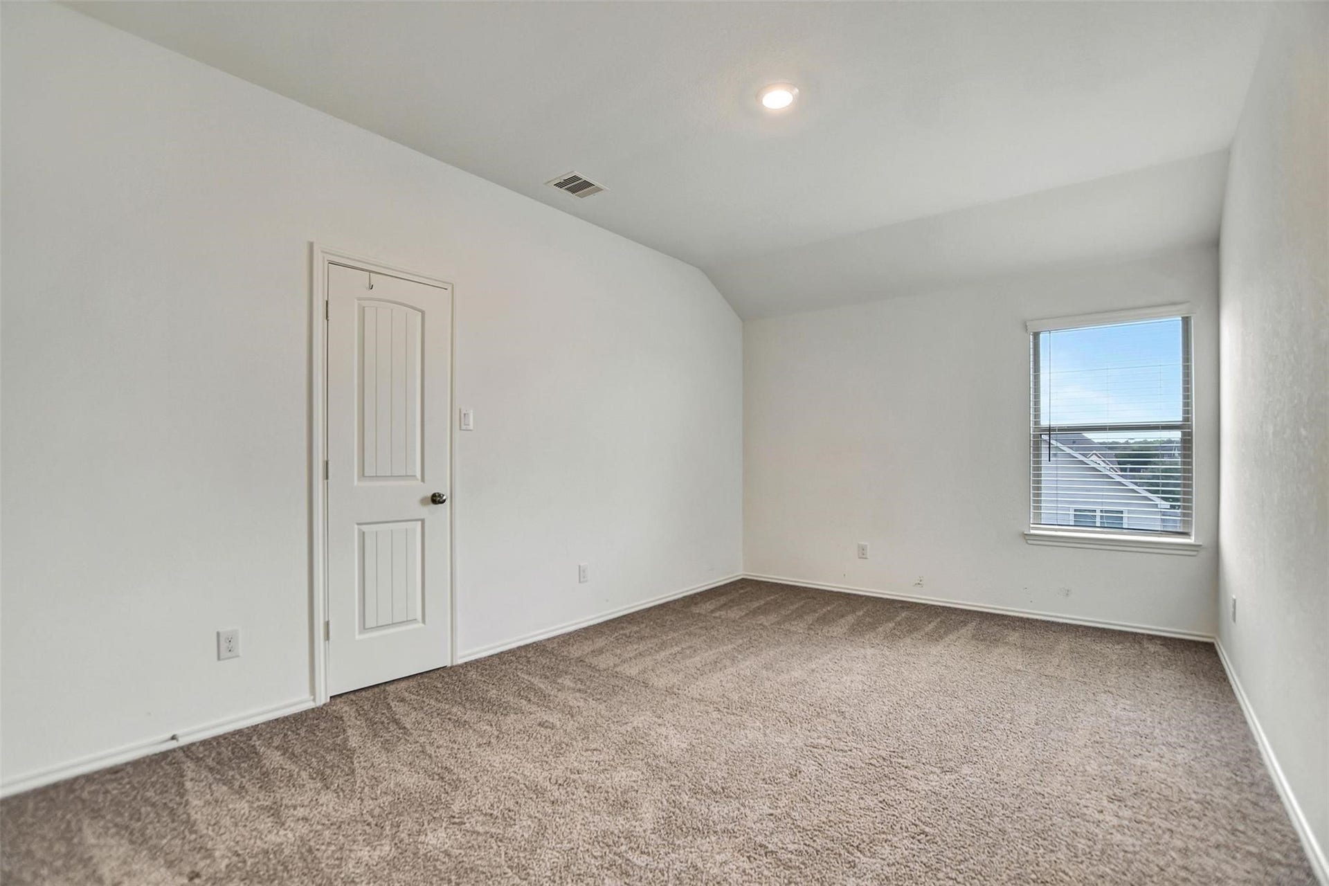 4327 Oakdale Mist Drive, Dickinson, TX 77539 3rd Bedroom Upstairs