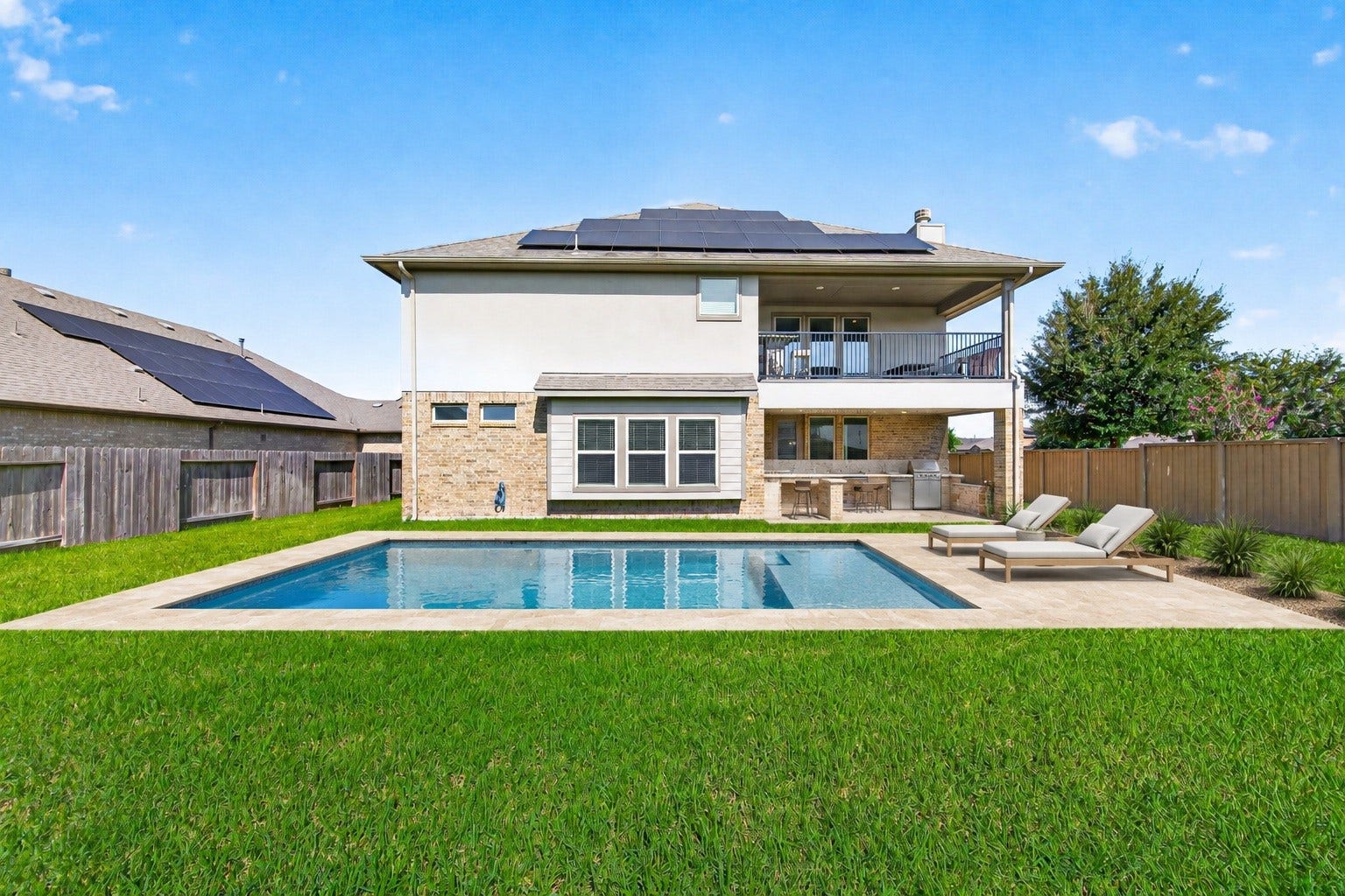 3514 Hampton Landing Court, Katy, TX 77494 Let your imagination run wild and create your own private oasis in the 10000 SqFt backyard. (virtually staged for inspiration)