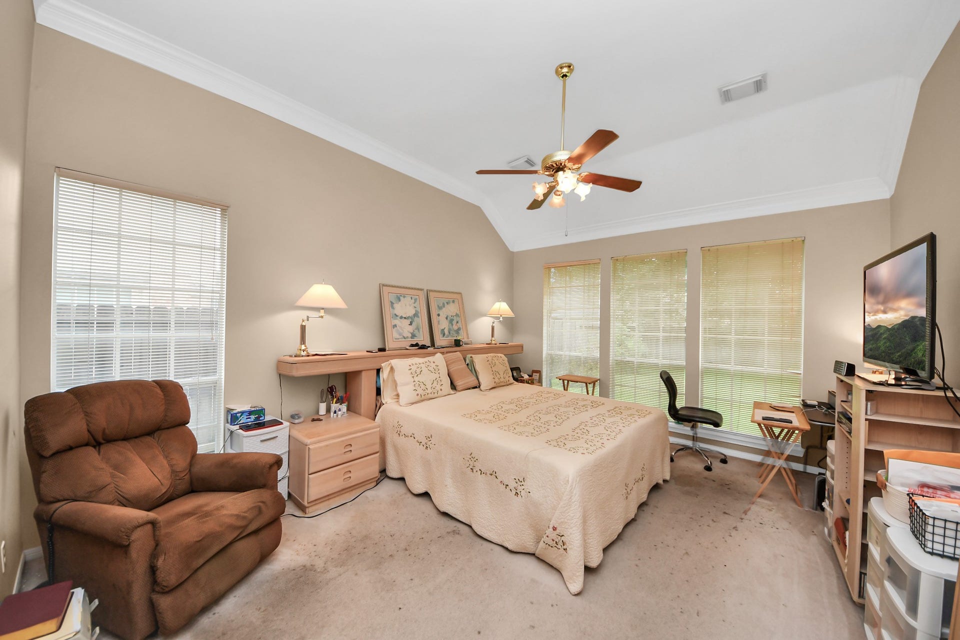 7015 Morningside Drive, Sugar Land, TX 77479 7015 Morningside Drive, Sugar Land, TX 77479