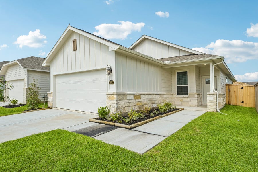 Property photo for 31022 Perdido Valley Lane, Huffman, TX