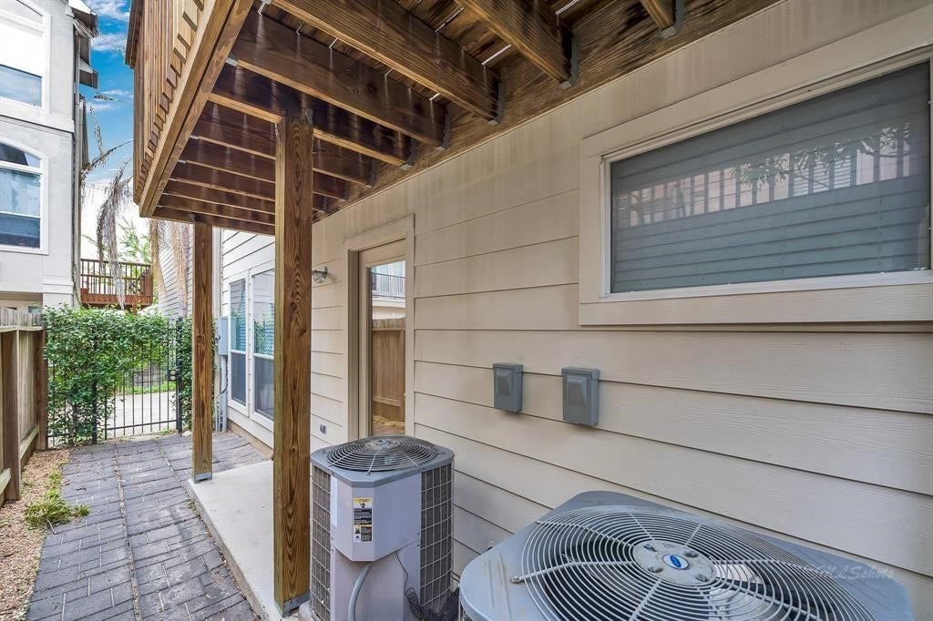 126 Detering Street, #C, Houston, TX 77007