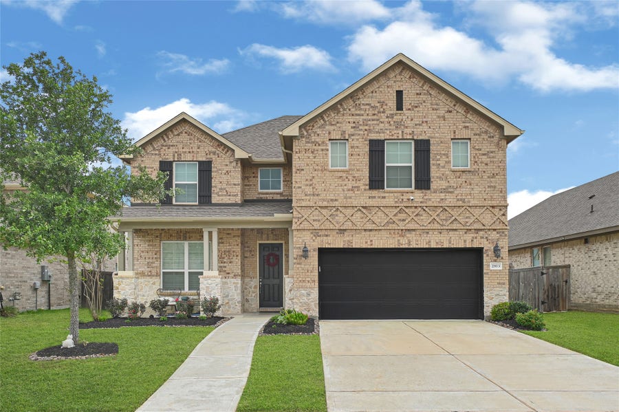 Property photo for 2813 Summer Indigo Trail SW, Pearland, TX