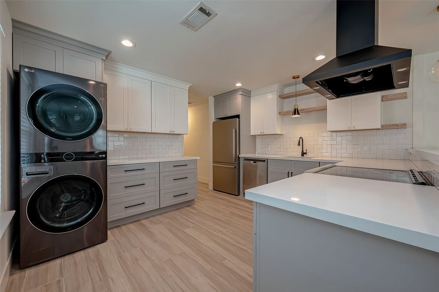 Property photo for 915 Adele Street, Houston, TX