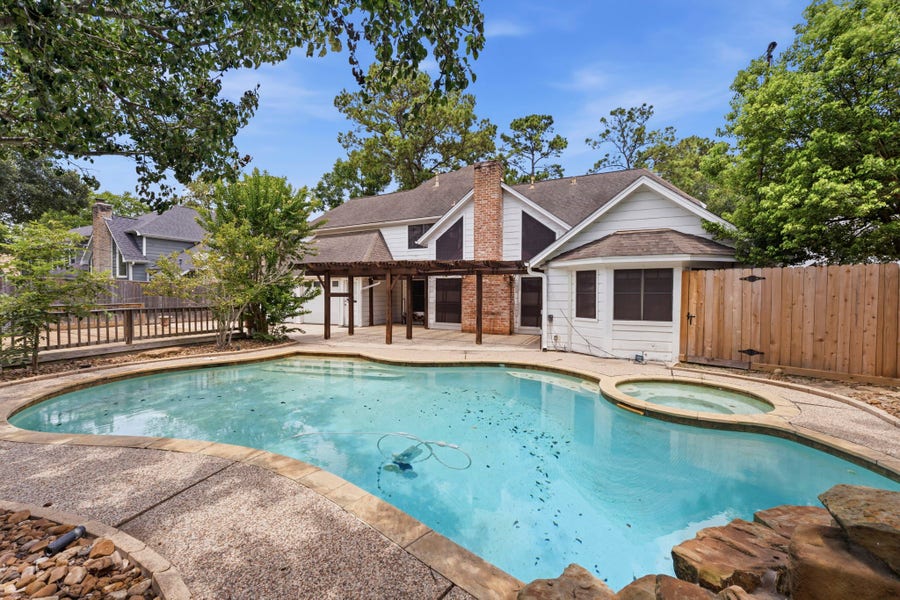 Property photo for 18319 Trace Forest Drive, Spring, TX