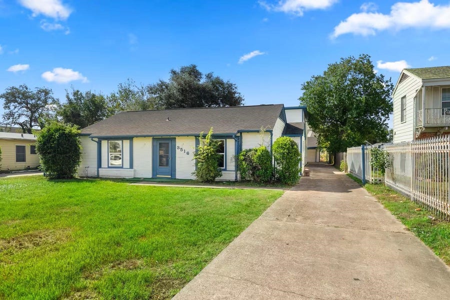 Property photo for 3516 Southmore Boulevard, Houston, TX