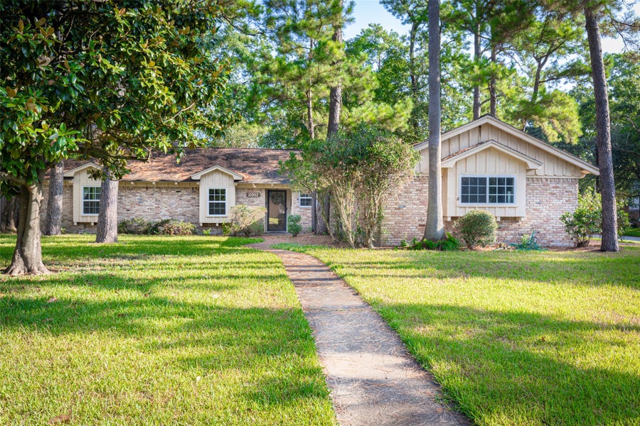 Property photo for 10902 Saint Marys Lane, Houston, TX