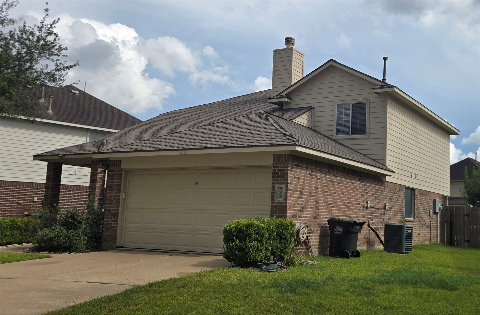 1903 Roaring Springs Drive, Pearland, TX 77584 1903 Roaring Springs Drive, Pearland, TX 77584